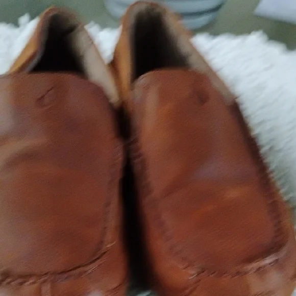 🚨B2G1 OLUKAI Brown Loafers